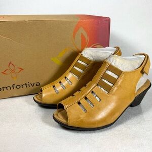 NIB Comfortiva Sz 7.5W Women's Faye Slingback Heel Wedge Pump Sandal in Tan